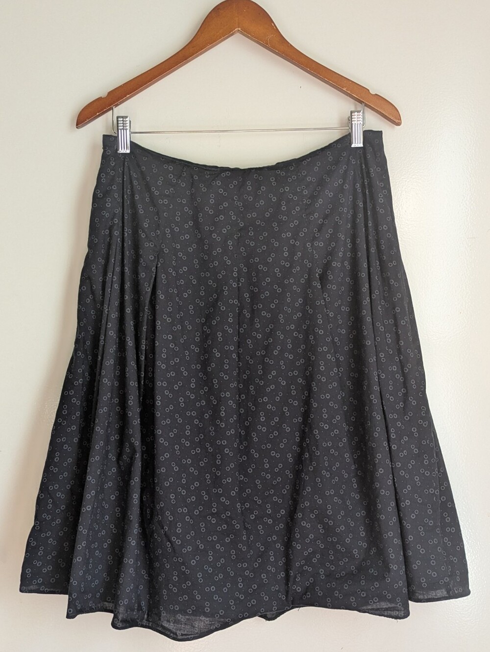 New York & Company Polka Dot Navy Blue Gray A-Line Cotton Skirt Size 10 Women's